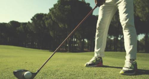 Podstawy golfa: Jak przygotować się do turnieju golfowego